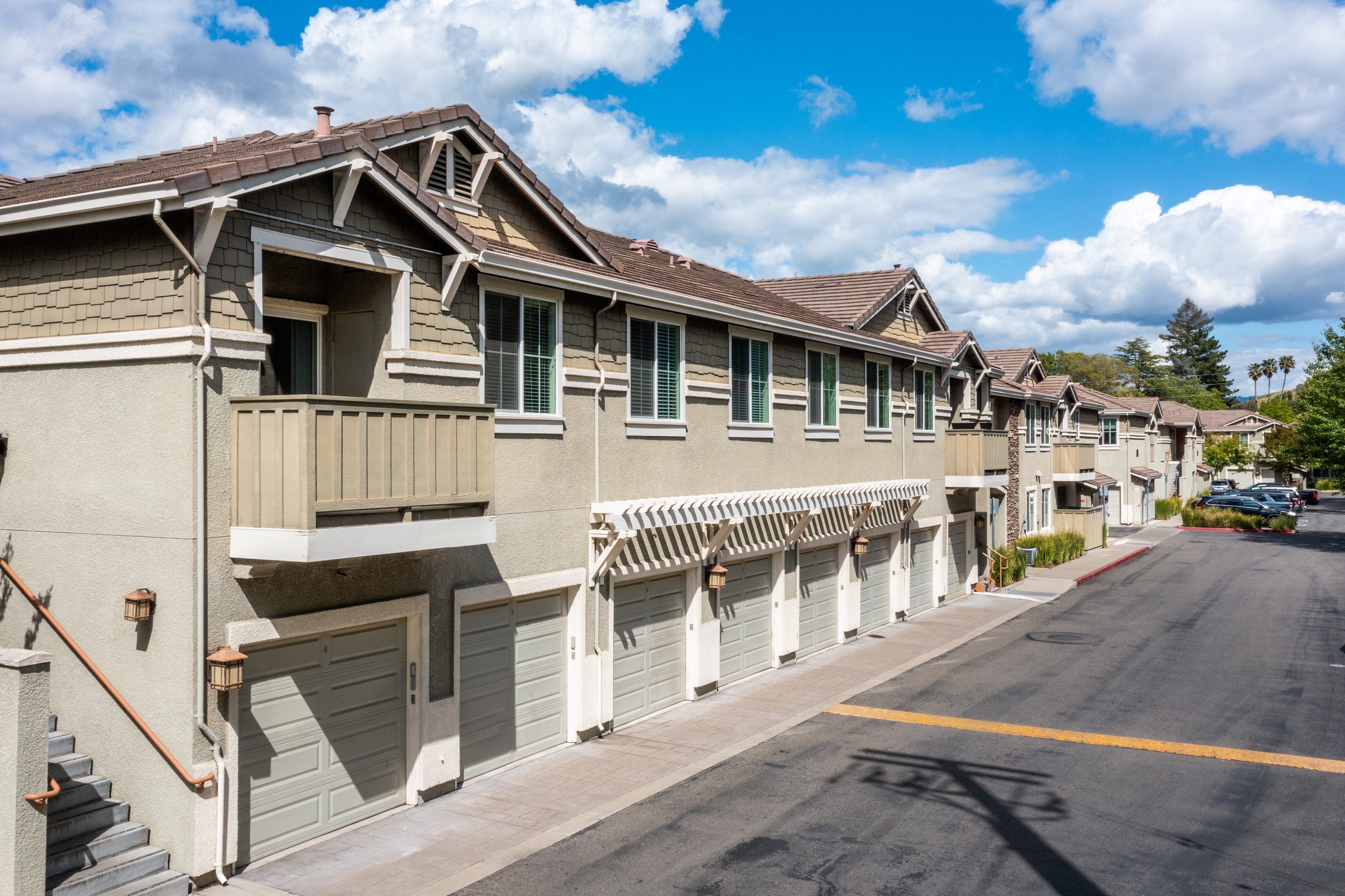 Rose Garden Apartments photo 5